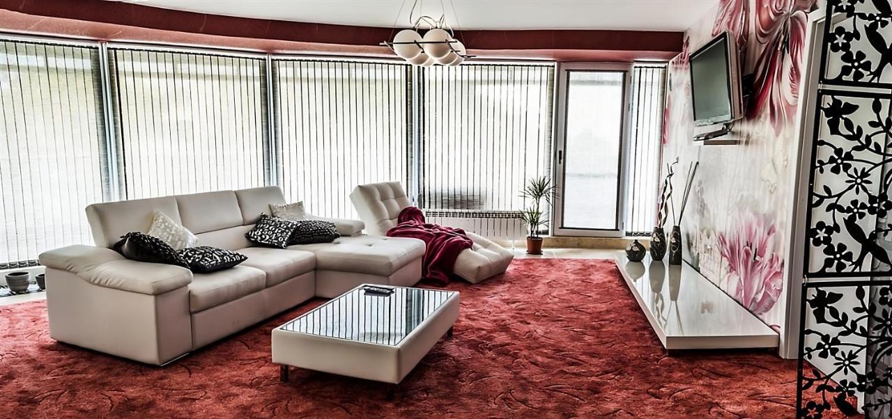 Luxury Apartments Burgas Stad Buitenkant foto